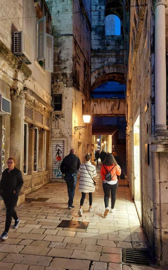 Apartment Amber S Podzemnom Garazom Split Exterior foto
